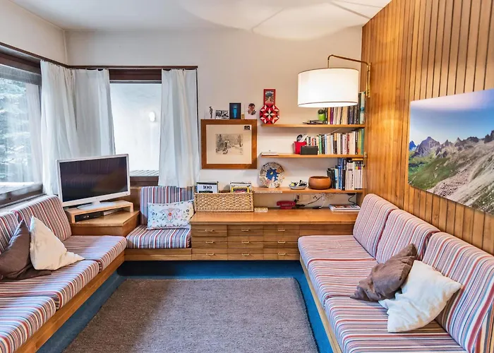 Chesa San Gian Ground Floor - Celerina アパート *